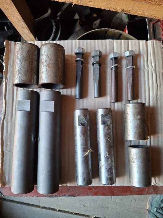 Пальці вушка Зіл 4331(Зил 4331)задньої та передньої ресори,втулки(срср