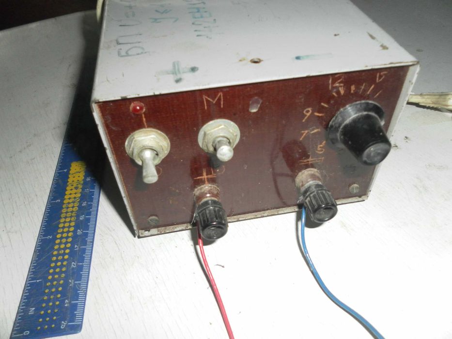 Лабораторный блок питания до +18В 1,5А, Б5-47