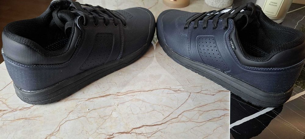 Buty rowerowe Specialized 2FO DH Flat rozmiar 43/ 27.5CM