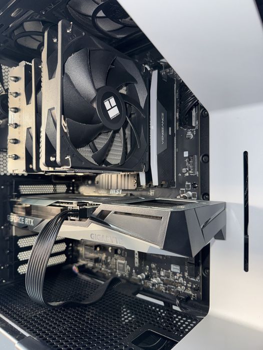 PC Gaming / High-End
