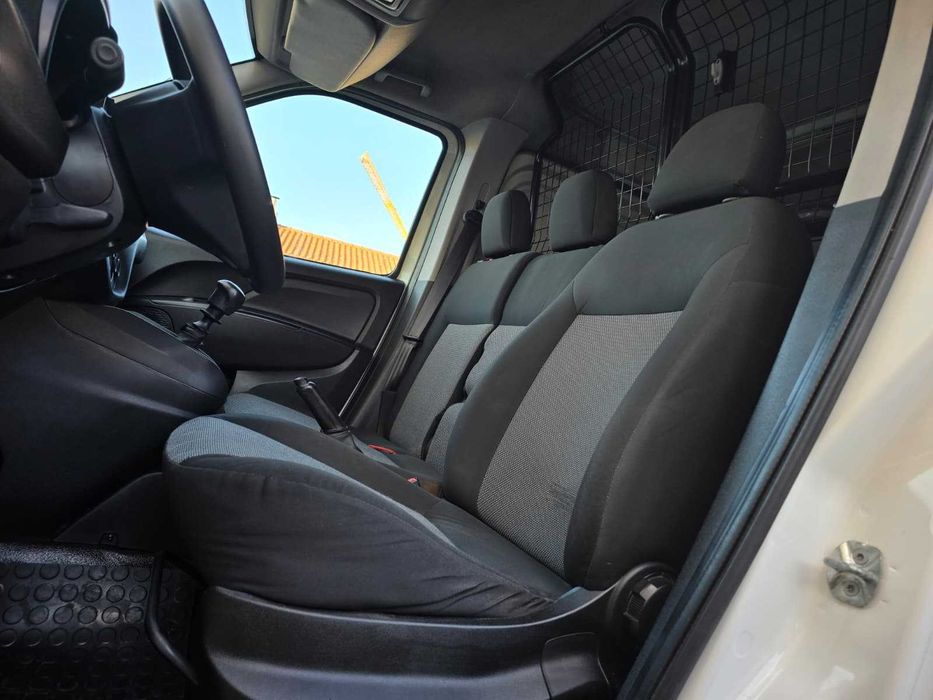 FIAT DOBLO 1.6 MULTIJET 120CV "3 LUGARES" "NACIONAL"