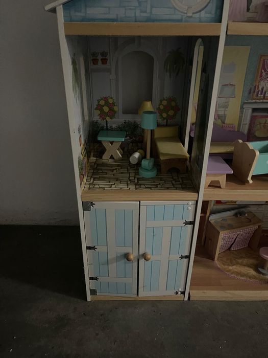 Vendo Casa de Bonecas