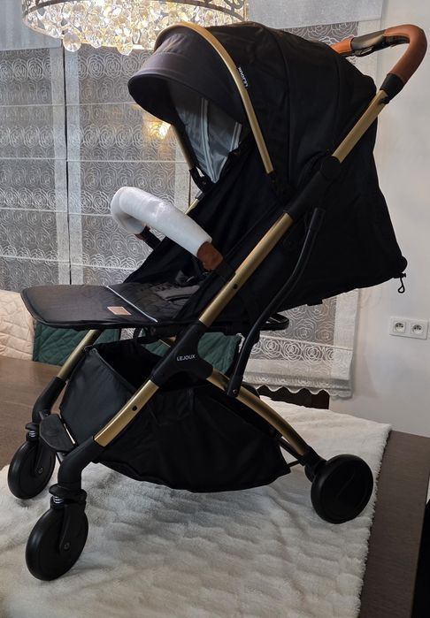 Świetny modny kompaktowy lekki zwinny wózek spacerowy Lejoux