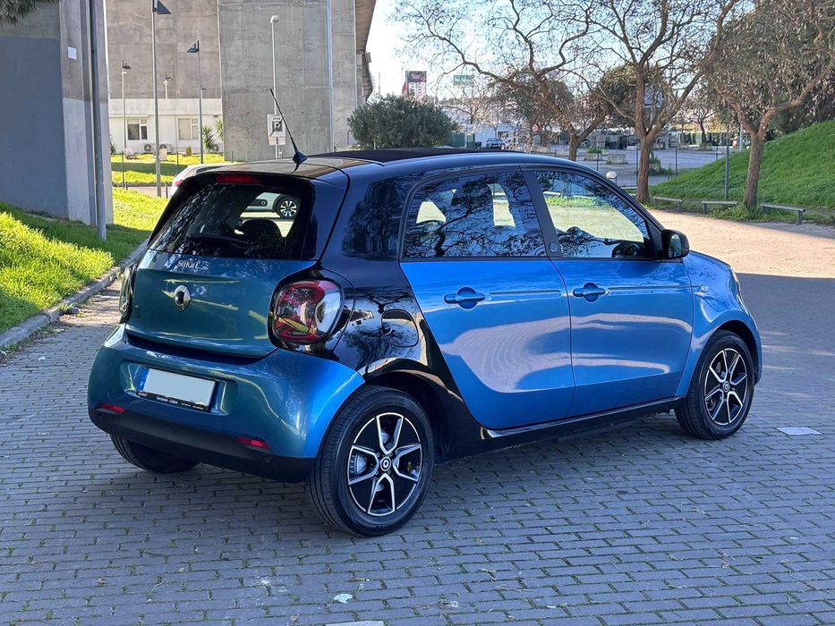 Smart Forfour EQ Passion + Pack Exclusive - CABRIO 2023 NACIONAL | Full LED | Carregador Rápido 22 kW | 25.000 Km