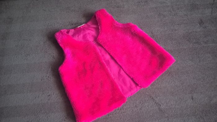 komplet- kamizelka, spódniczka