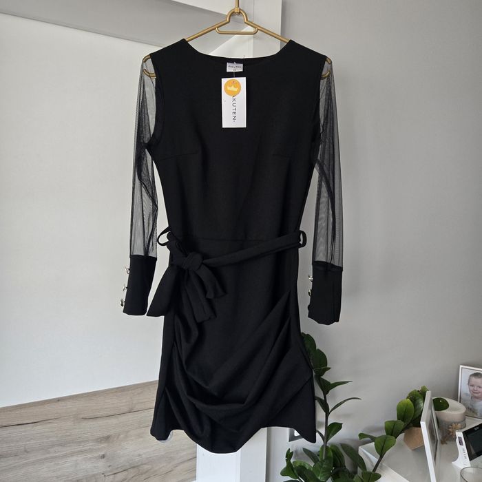 Czarna elegancka sukienka Pakuten S/M