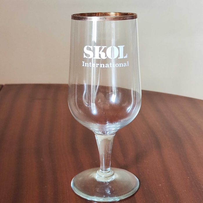 Copos cerveja Skol