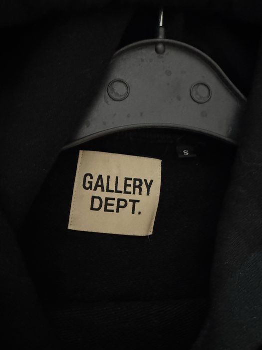 Bluza gallery dept