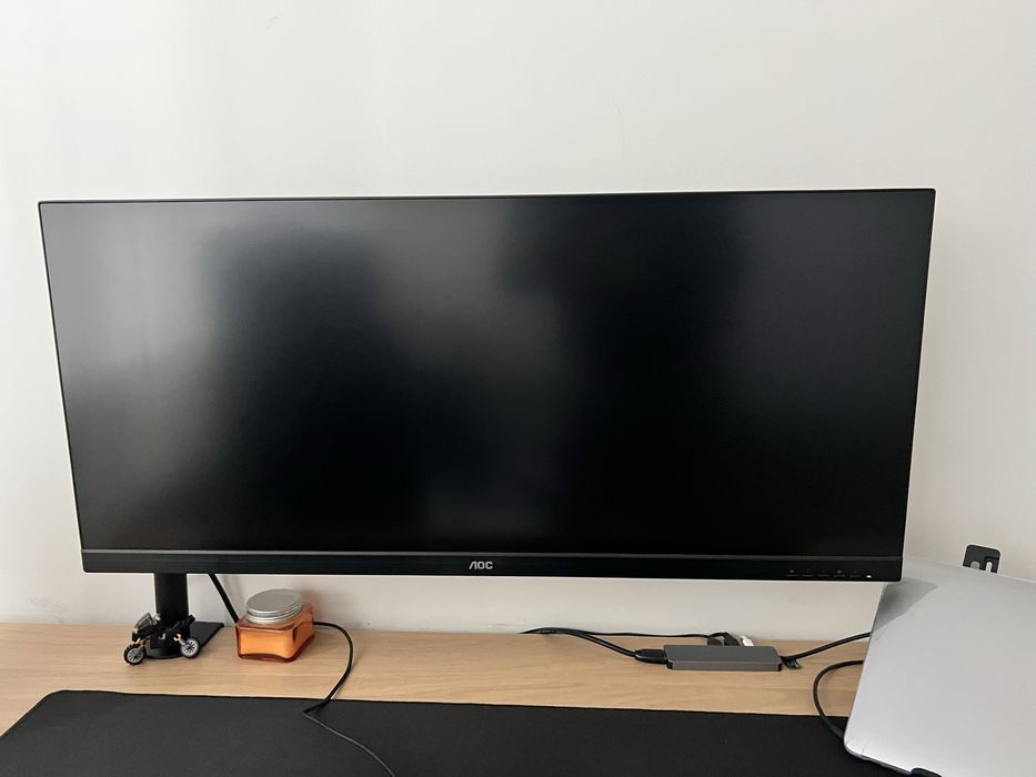 Monitor AOC 34cale 100hz