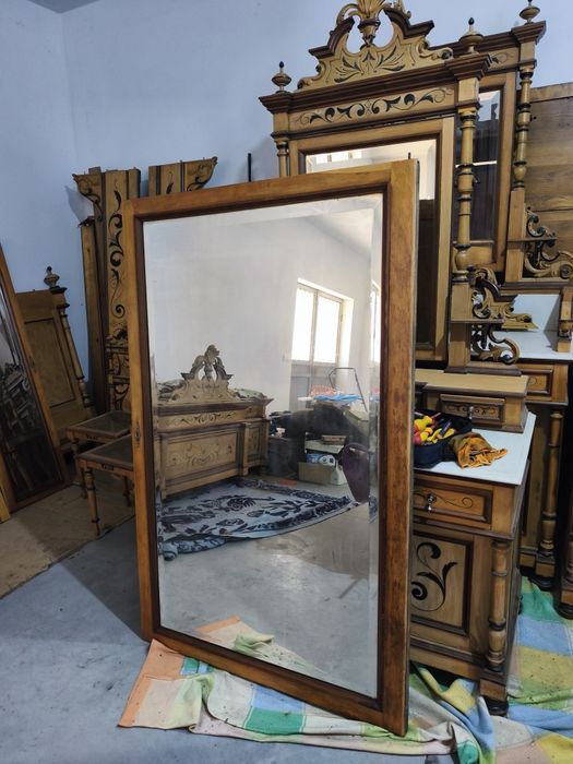 Móveis de quarto antigo estilo D. Maria II