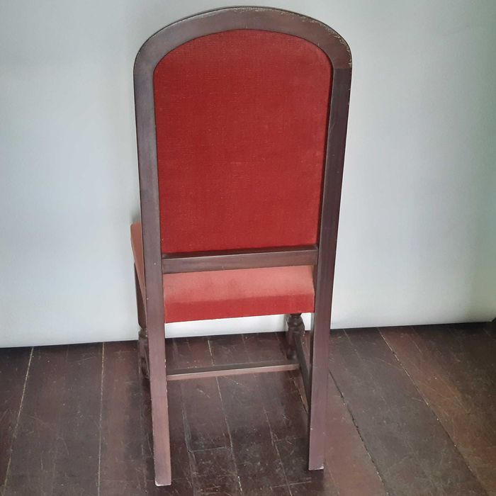 Antiga Cadeira Madeira Maciça Estofada Vermelho