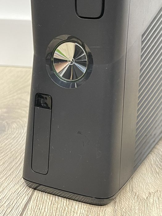 Xbox 360 Slim Komplet, Kinect, 2 Pady, Gry, Dysk 250GB