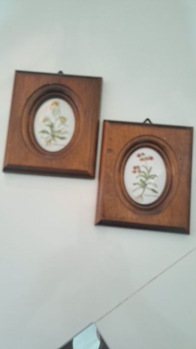 Quadros de madeira com motivos em cerâmica são 7 ao todo!