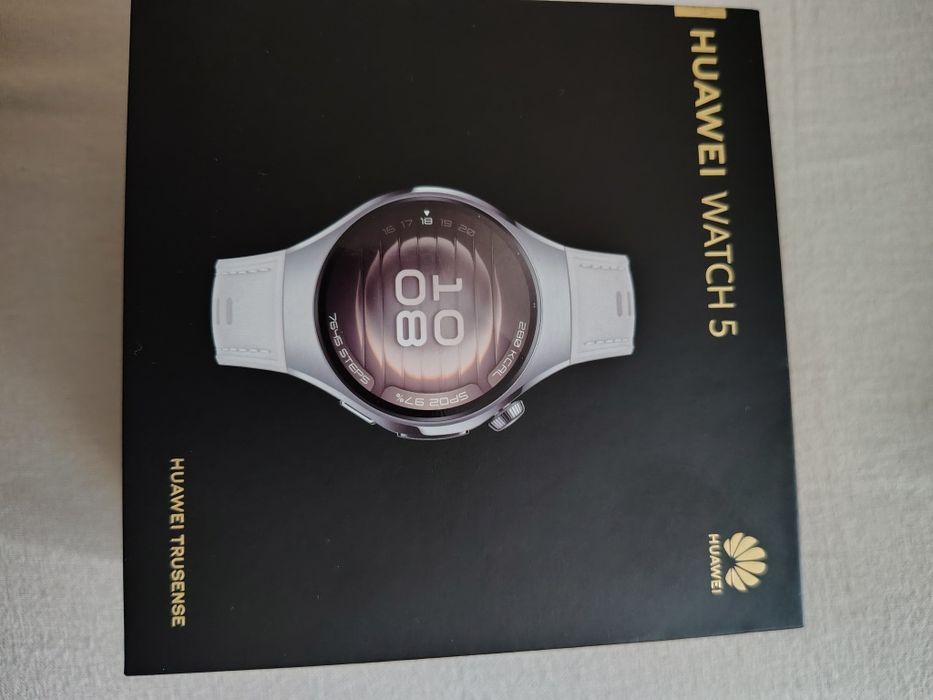 Huawei Watch 5 LTE  42mm, brak śladów użytkowania, gwarancja do 21 maja 2027.