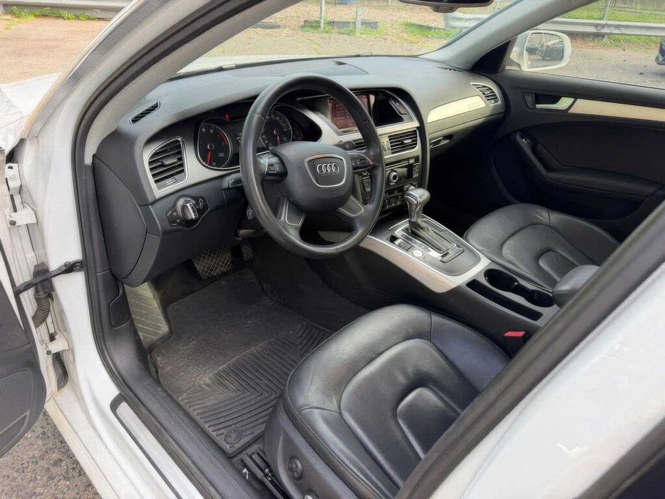 Audi A4 2.0T Quattro Premium Plus      2014