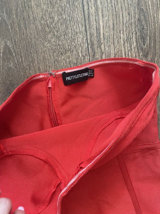 Лот из 2 яскравих бандажних суконь! Розмір С-М! Недорого!