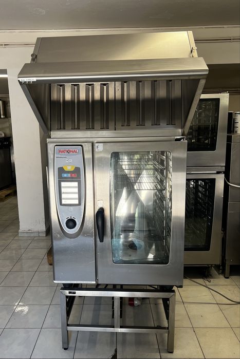Piec konwekcyjno parowy RATIONAL SCC 101. Piekarnik gastronomiczny