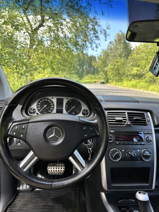 Mercedes-benz B200 W245