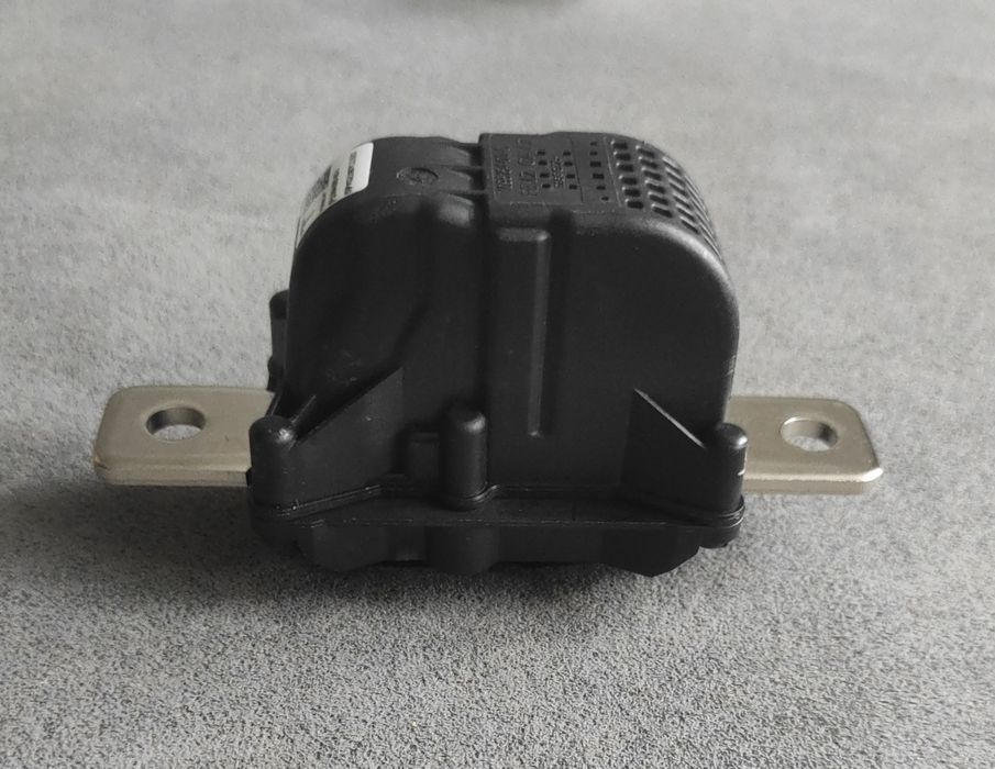 Продам пиропатрон  Tesla model 3 model Y