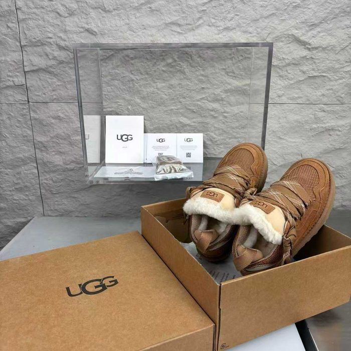UGG Lowmel Sand r.41