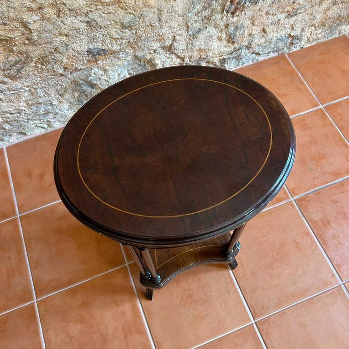 Mesa de Apoio Clássica Pé Alto
