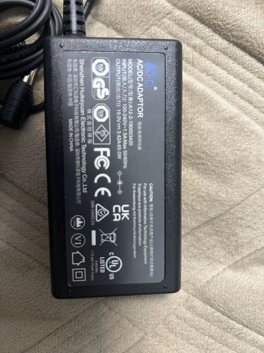 Блок живленя для ноута