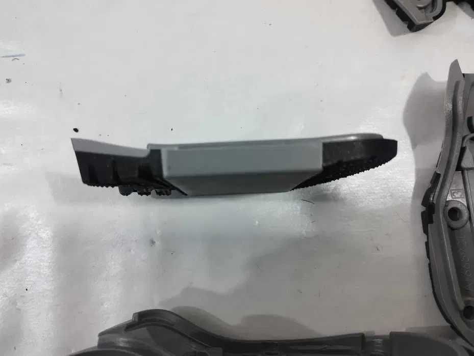 fleki , piętki ,spody podeszwy do butów narciarskich Atomic