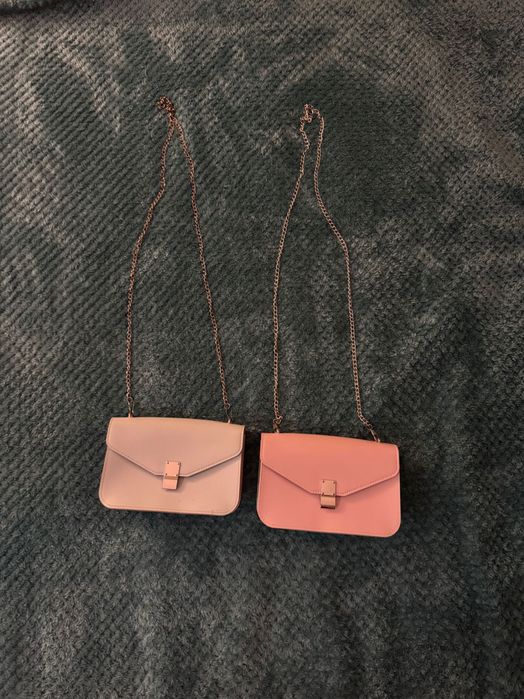 сумочки, одна- 550 дві- 990