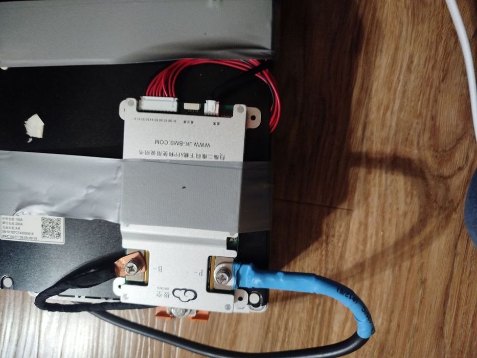 Комплект гібридний інвертор 3.2 кВ. АКБ 7.3 кв