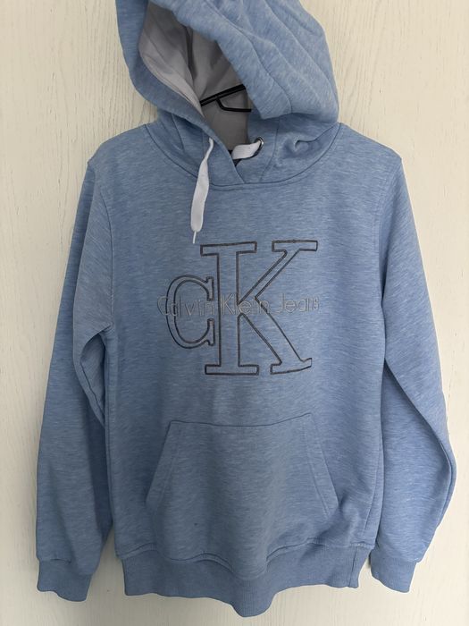 Niebieska bluza z kapturem ck