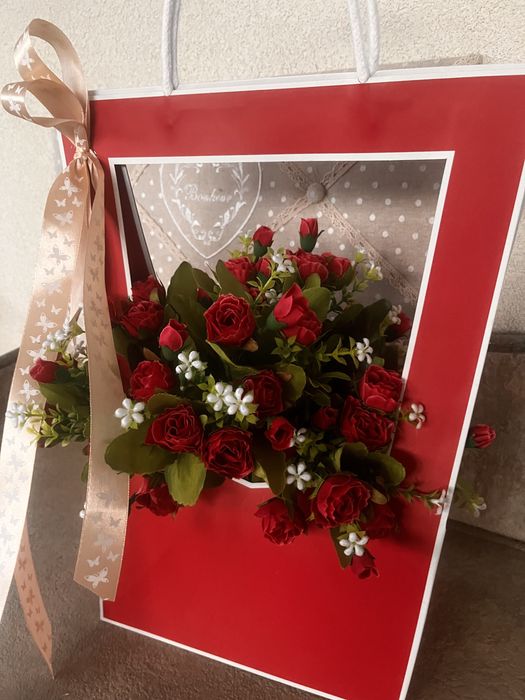 Flower boks bukiet róż różyczek