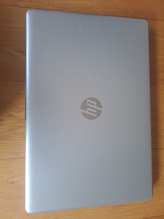 HP 15 BS109NP I5 Geração Windows 11 256Gb SSD 8 Gb Ram C/Garantia c/Novo