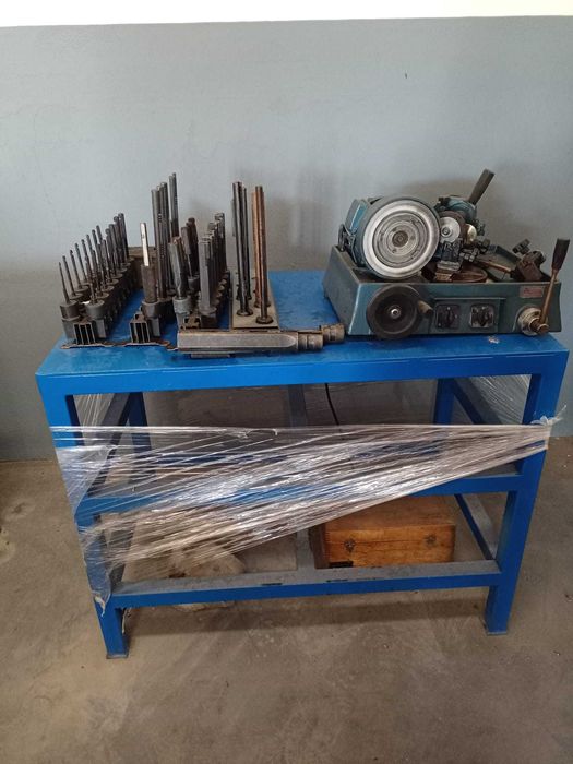 Maquina de retificar válvulas