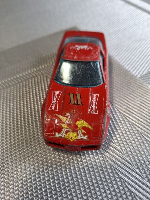 Bburago chevrolet corvette skala 1:43
