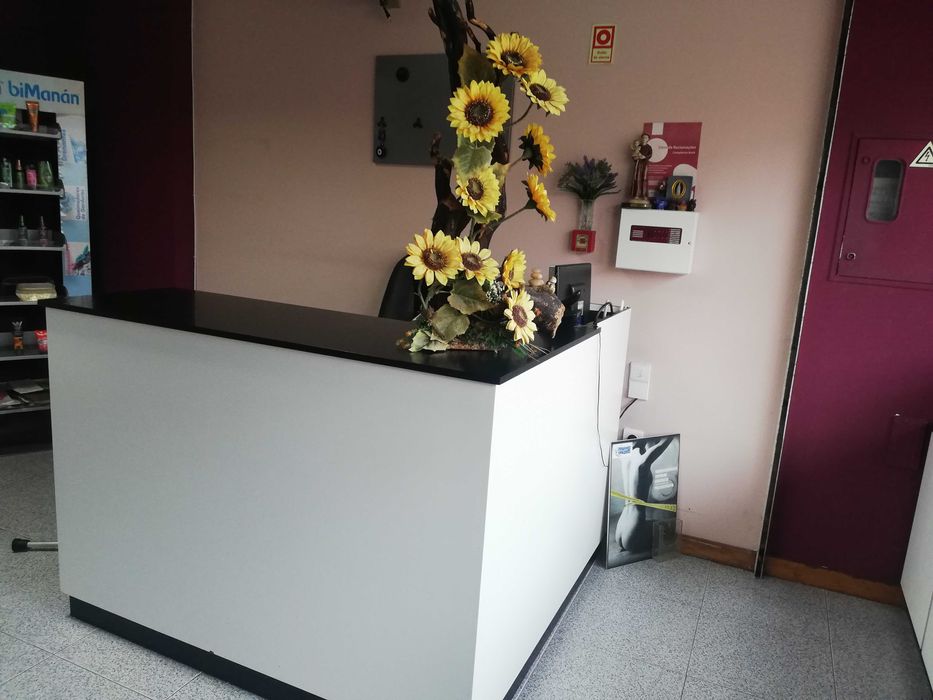 Mobiliario de estabelecimento comercial