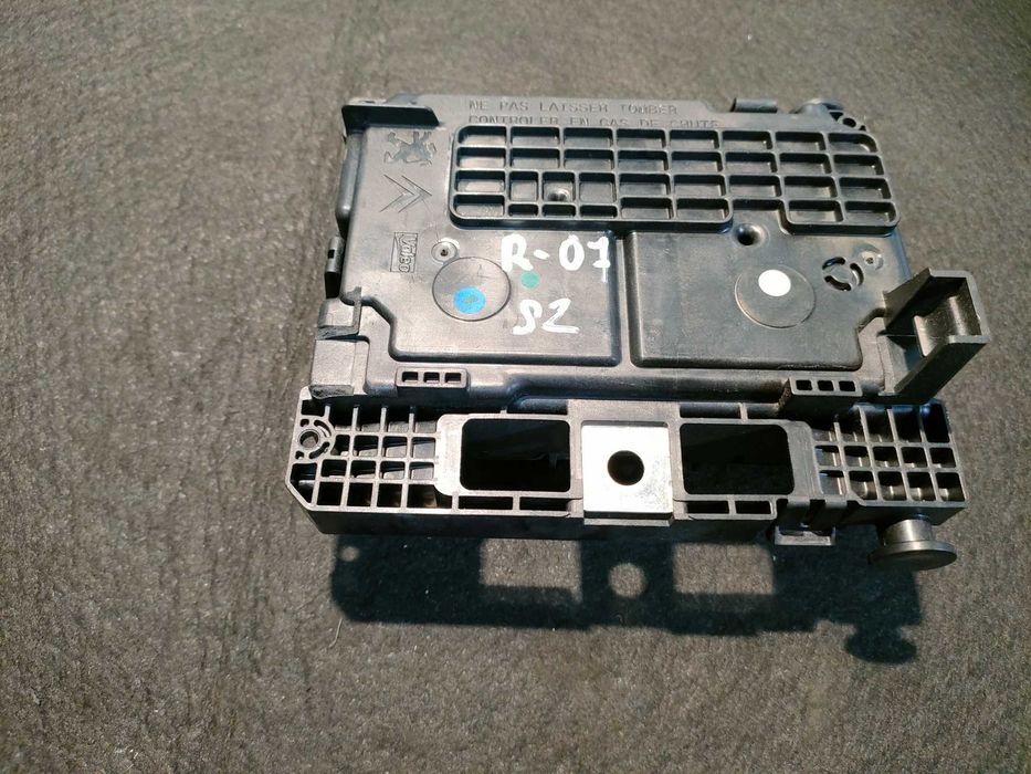 Citroen Peugeot moduł BSM-R07