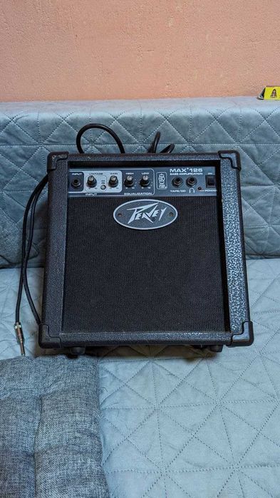 PEAVEY MAX 126 басовый усилитель 10w , уселок , електрогитара