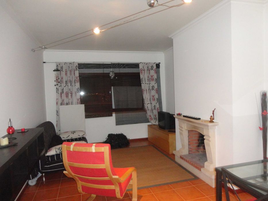 VENDE-SE Apartamento T2 Bemposta (Alcobaça)