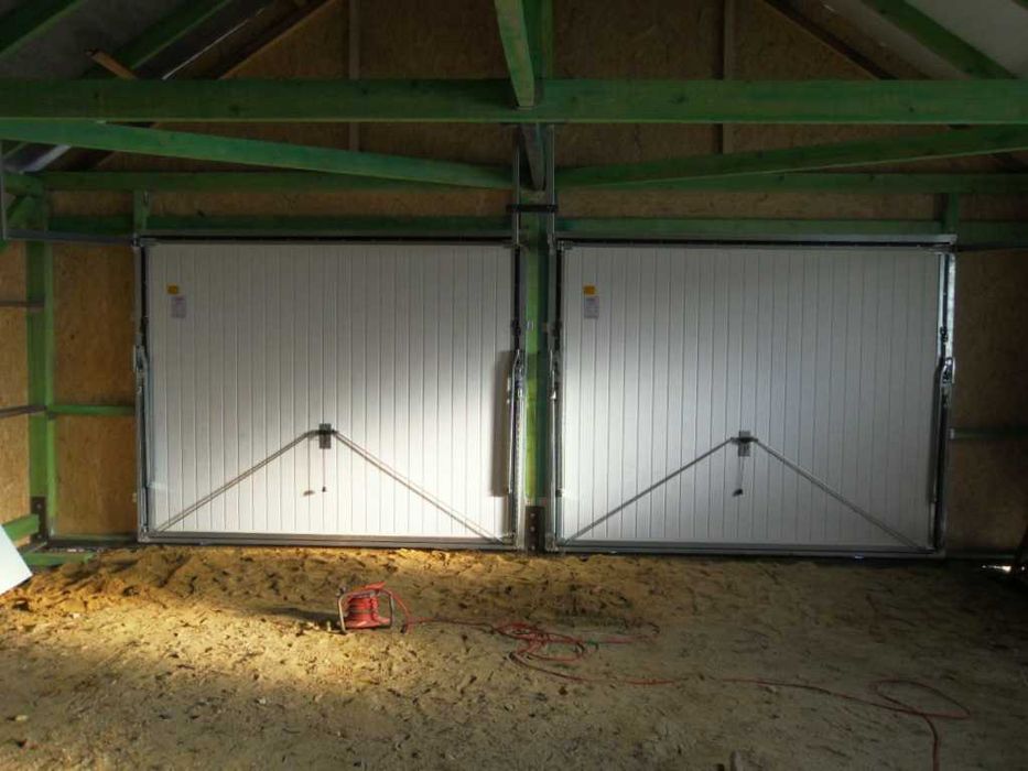 brama garażowa uchylna