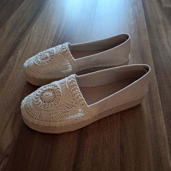 Espadryle beżowe