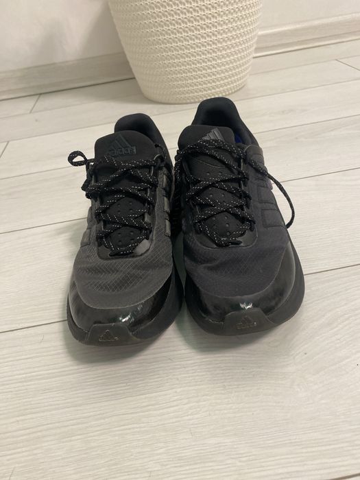 Кросівки жіночі Adidas