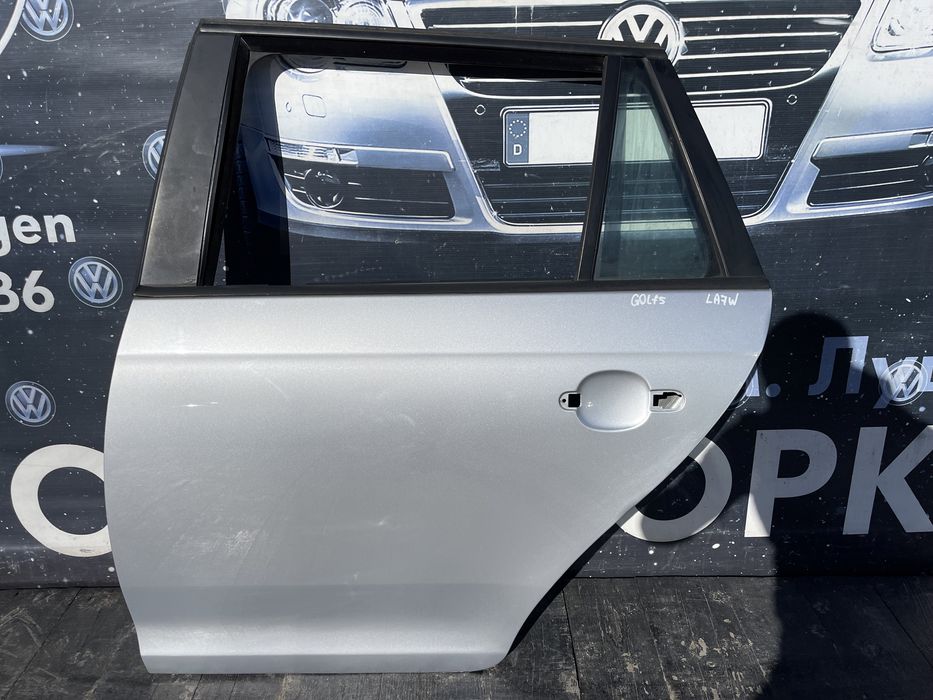 Двері двери дверька задня Гольф 5 6 LA7W дверь двері Golf 5 6