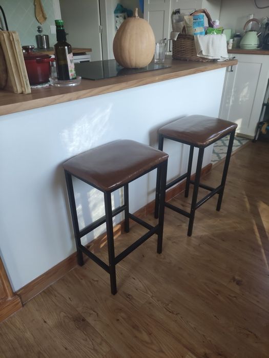 Banco alto para bar