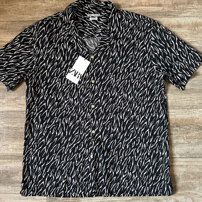ZARA. Чоловіча  сорочка. Оригінал. Розмір XL. Нова.