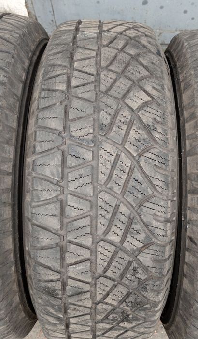 Резина Michelin latitude 245/70R16