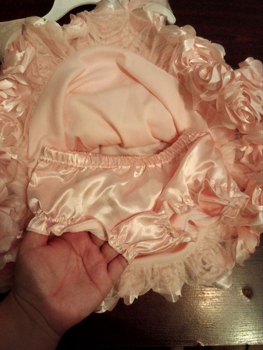 Святкова сукня для дівчинки