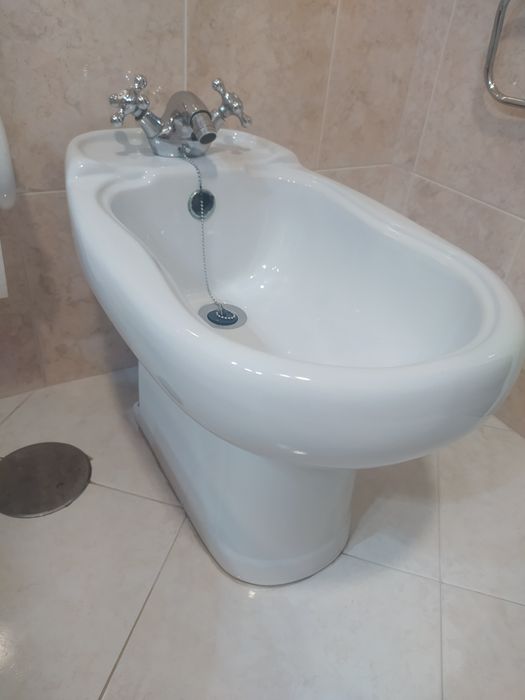 Vide com torneira JAS  0.60 cm de comprimento