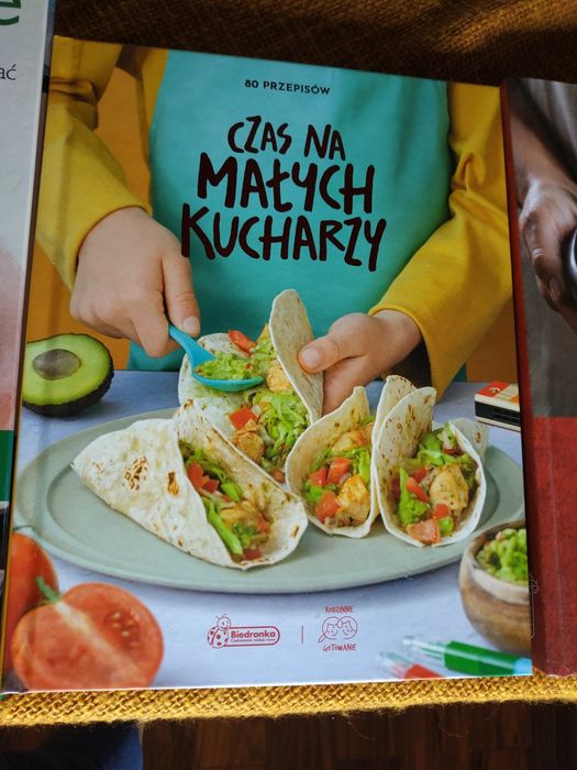 Cena za 4szt Książki kulinarne książki z przepisami z Biedronki