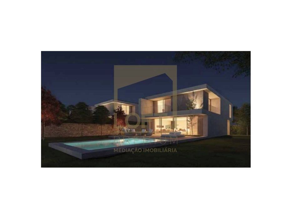 Moradia V3+1 com Piscina na Quinta da Pereira
