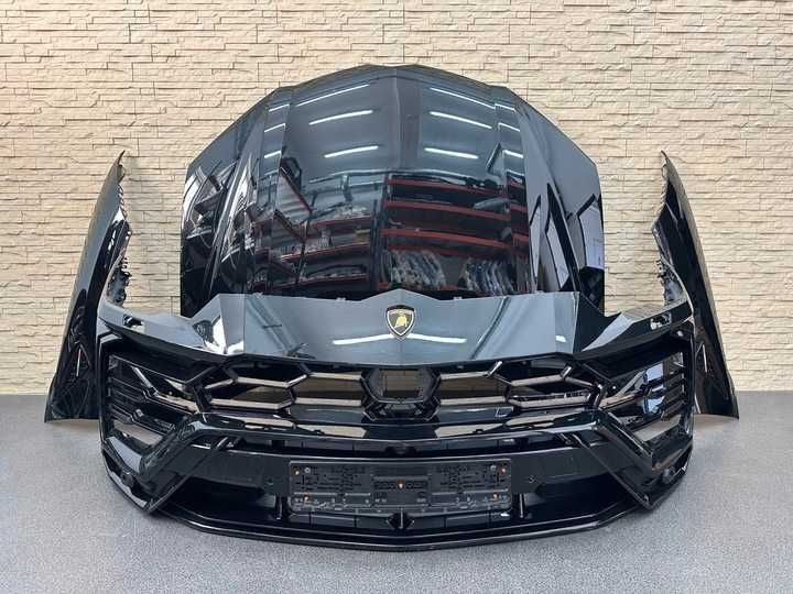 LAMBORGHINI URUS Передний бампер / Передній бампер